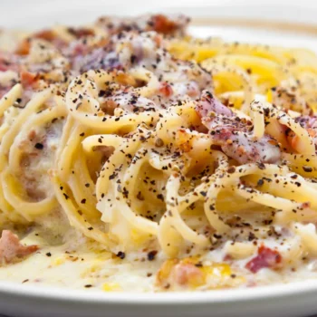 Spaghetti Carbonara: Cremig und einfach